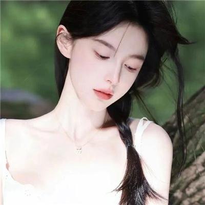 三个月亮